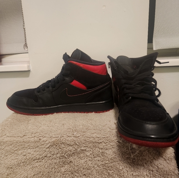 Jordan 1 Mid "Last Shot" Size 8.5 - Picture 5 of 5